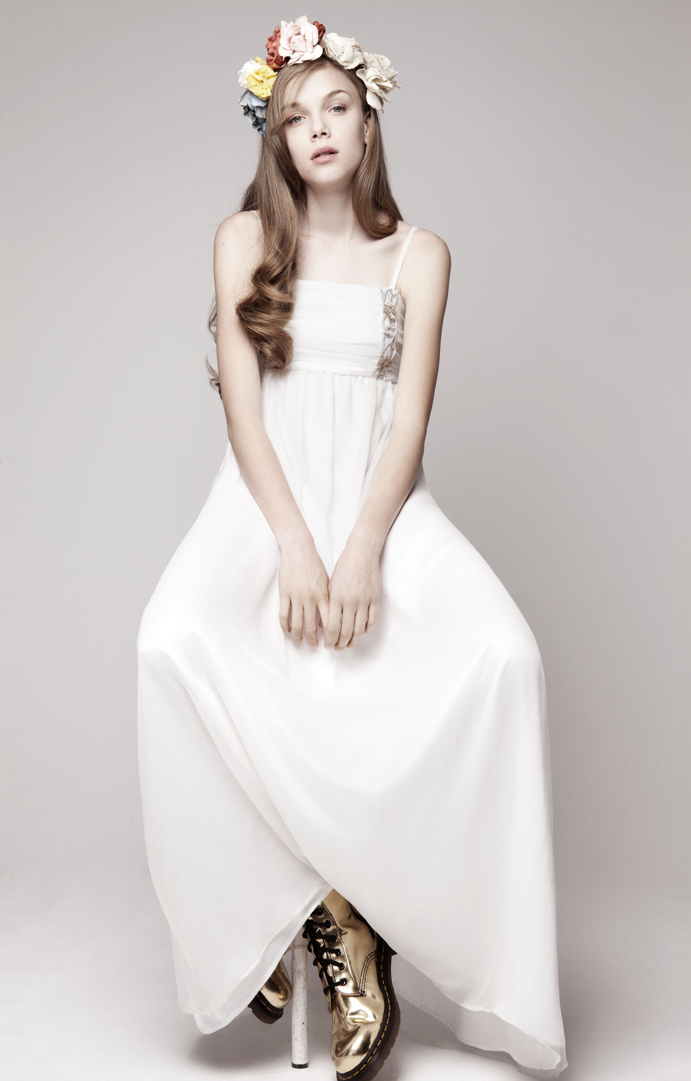 Modern Bride Wedding Dresses simple wedding dress for vintage or modern brides 7.original - Modern Bride Wedding Dresses
