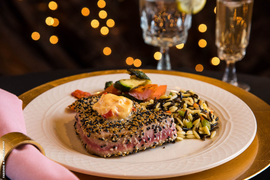 2015CateringMenu_Entree_SesameCrustedTuna_1
