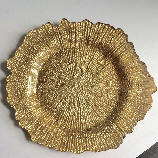 Gold_Leaf_Charger_Plate_Rental