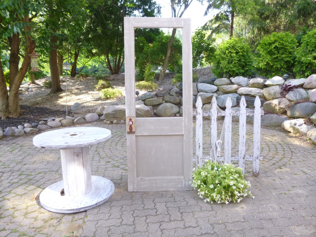 Rustic Photo Op Props