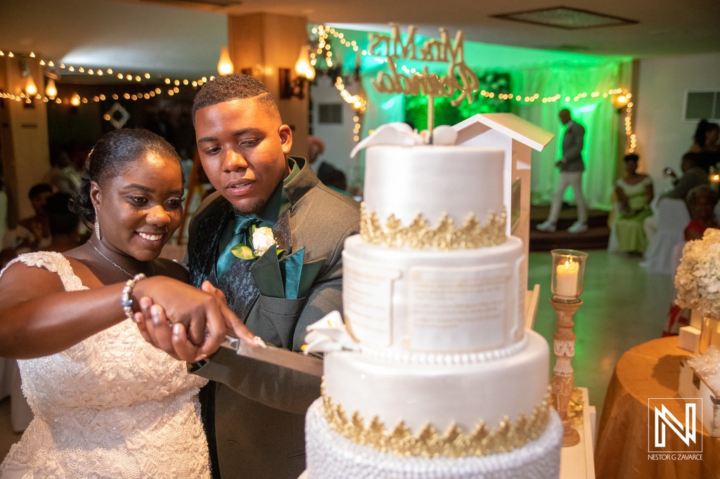 Cut the cake! at Curaçao