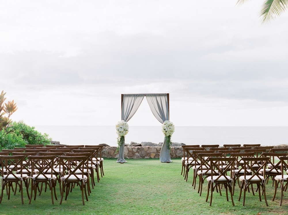Outdoor wedding chairs set