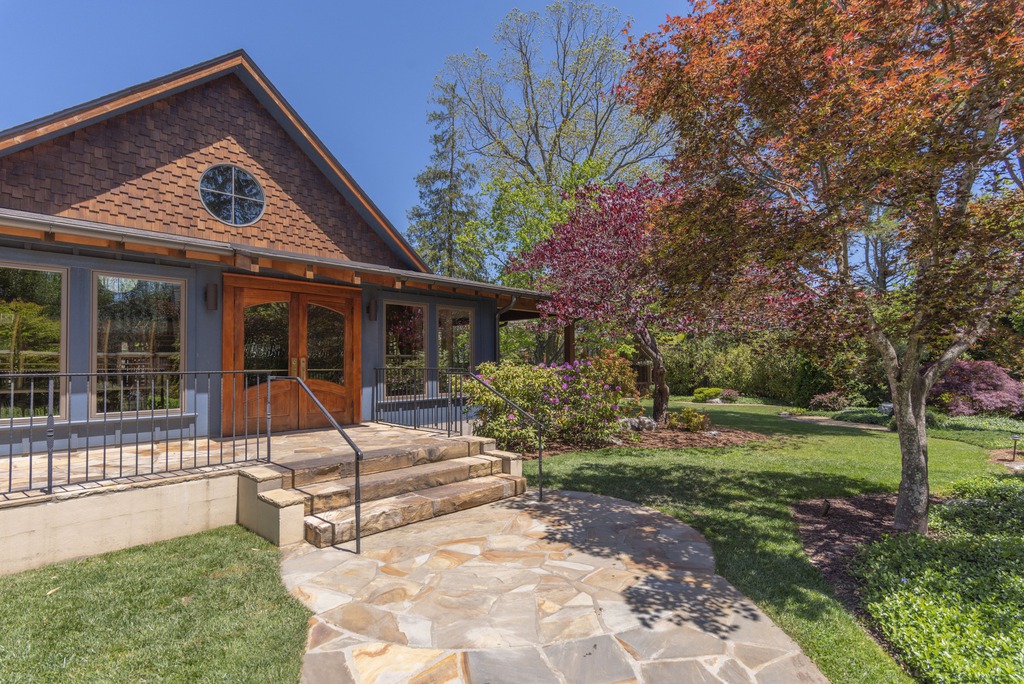 Weaver House gardens