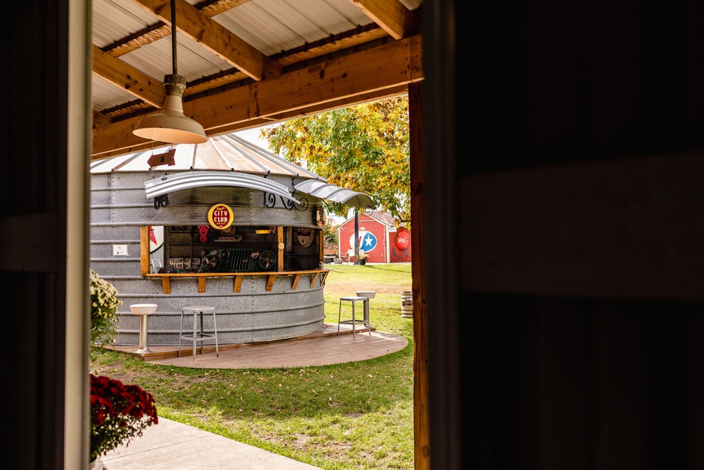 The Grain Bin Bar Adler Ranch, Alexandria MN