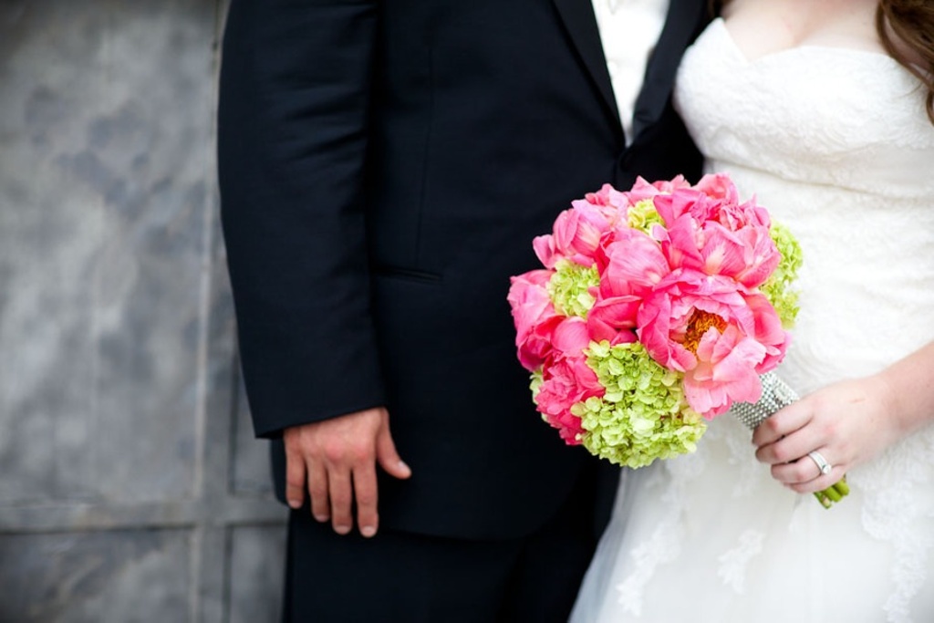 Tropical Wedding Bouquet Bride In Bloom Best Of Fls Pionately Pink Flower Arrangements Jonathan Ivy