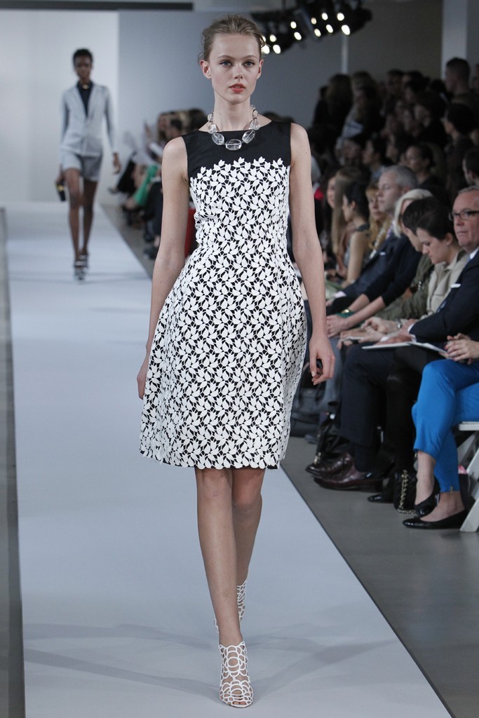 oscar de la renta wedding dress inspiration 2013 resort 1