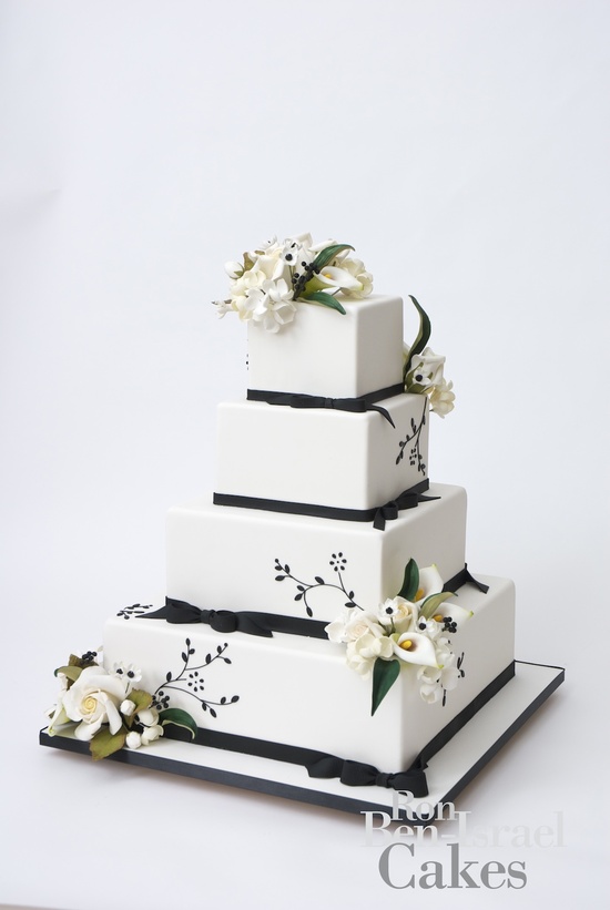 Romantic White Wedding Cake