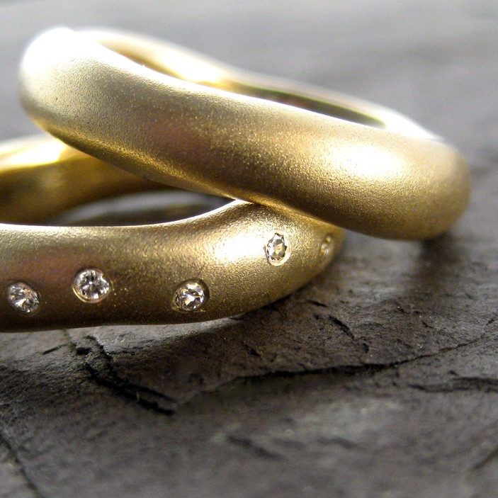 Wedding Bands Your Groom Will Love Unique Rings From Etsy 4
