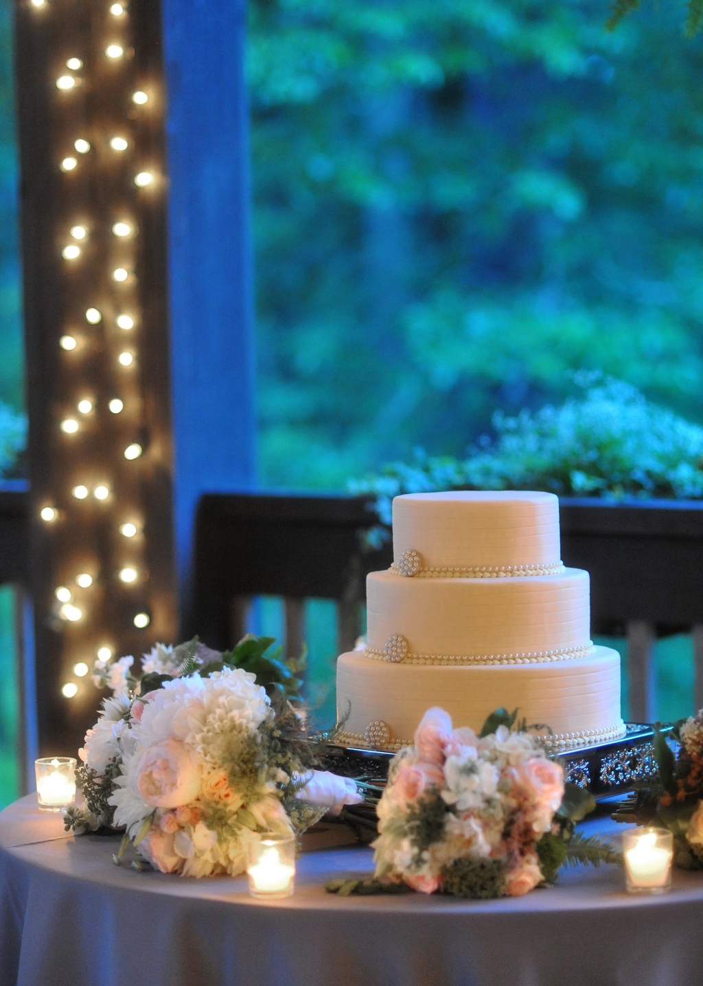 classic wedding cake North Carolina venue