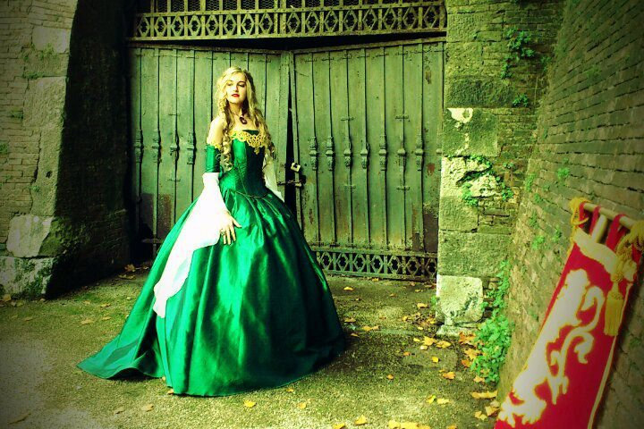 Gothic Colored Wedding Dresses